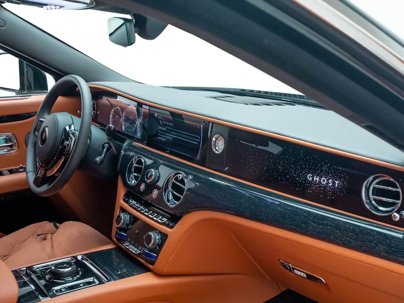 Rolls Royce Ghost Silver Badge