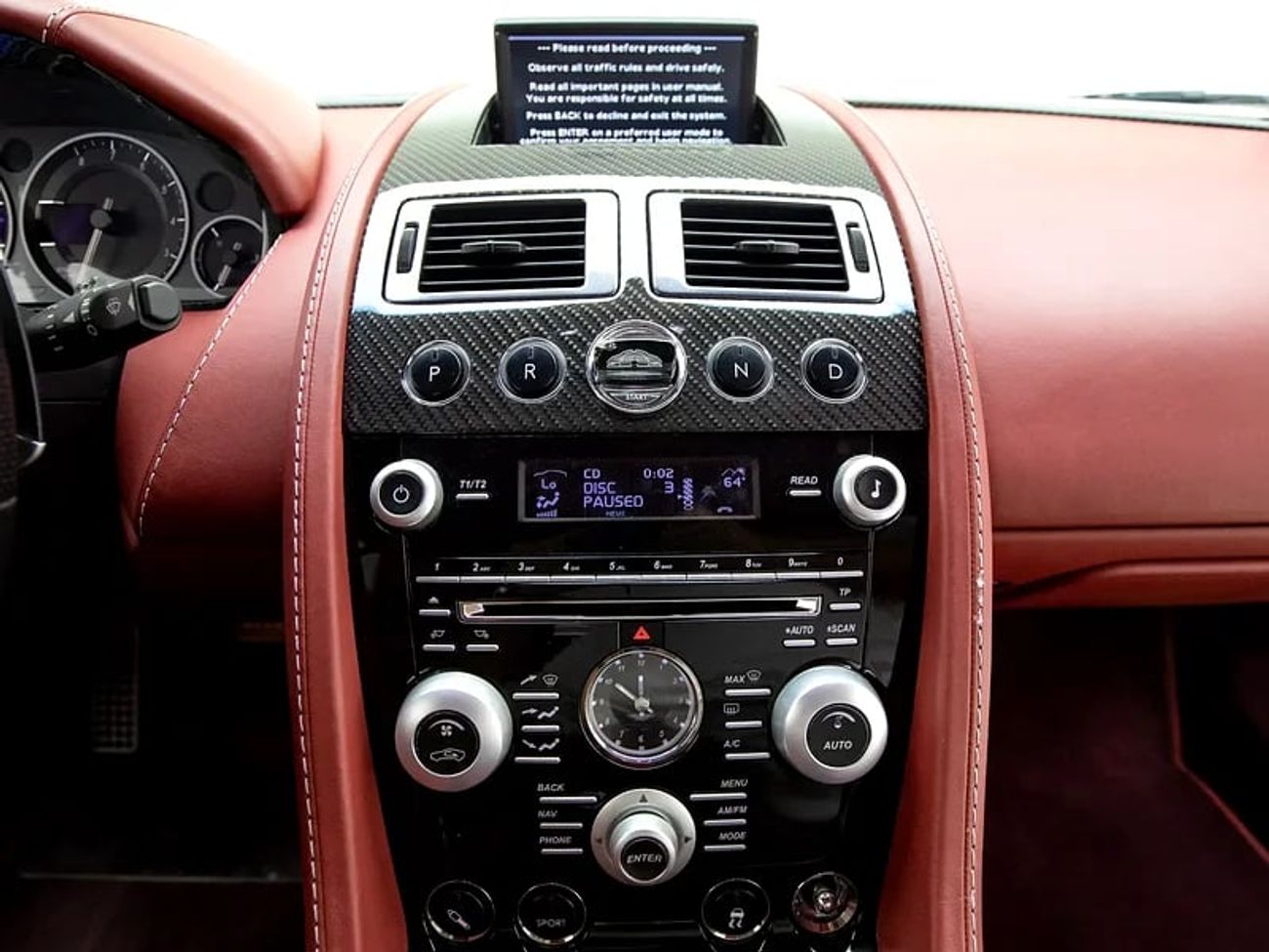 Aston Martin DBS Standard