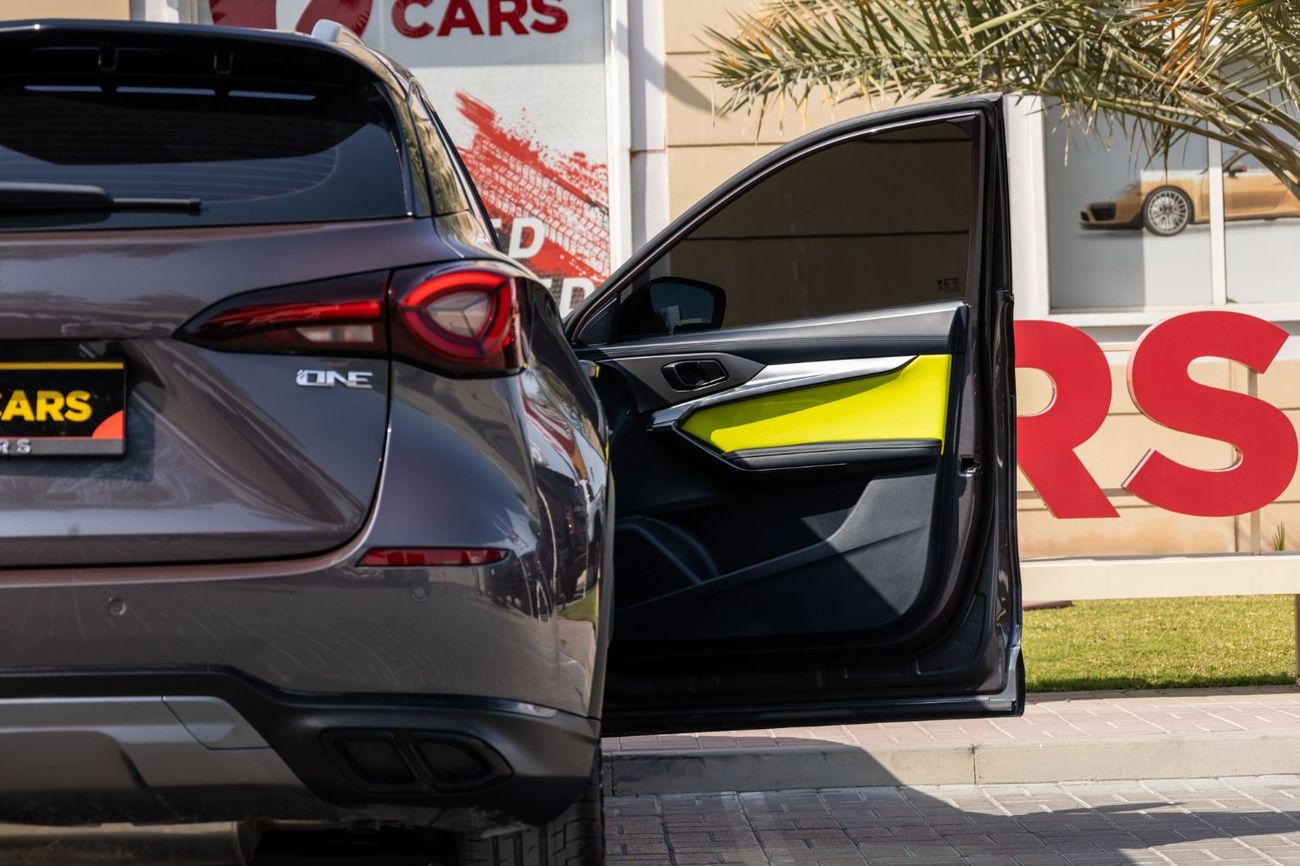 أم جي وان 1.5 LUX