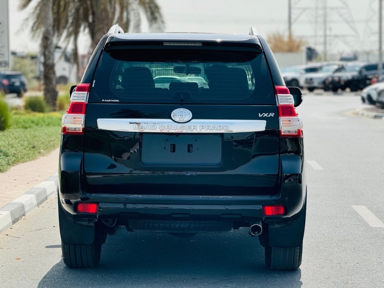 Toyota Prado Toyota prado 2017 V4 black color full options