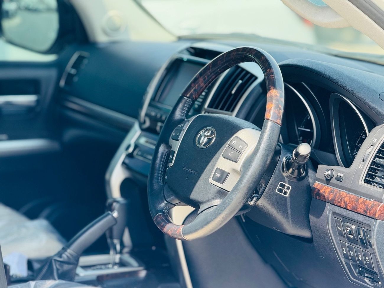 Toyota Land Cruiser Toyota Land Cruiser VXR RHD