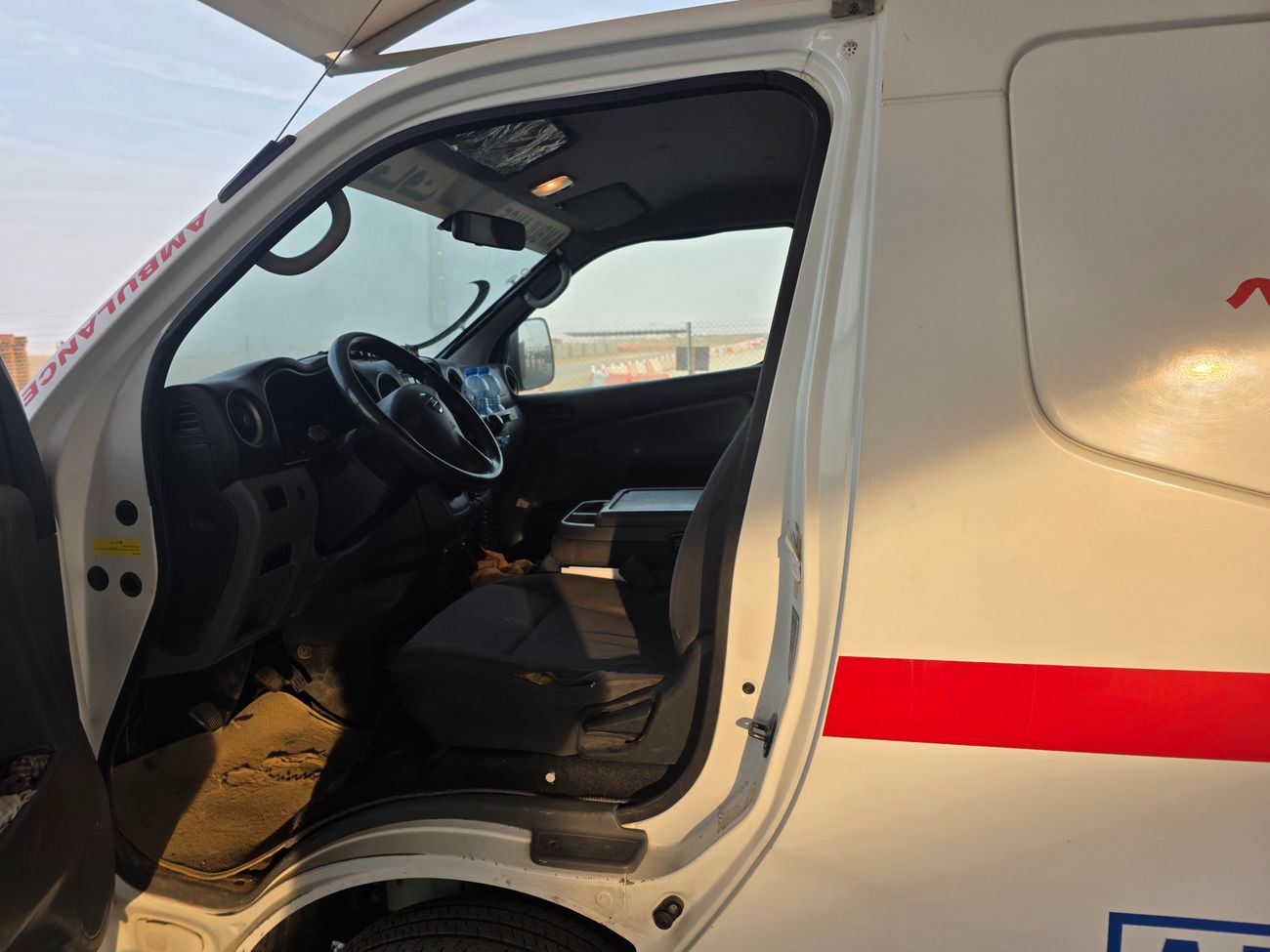 نيسان أورفان Nissan NV350 Urvan Ambulance