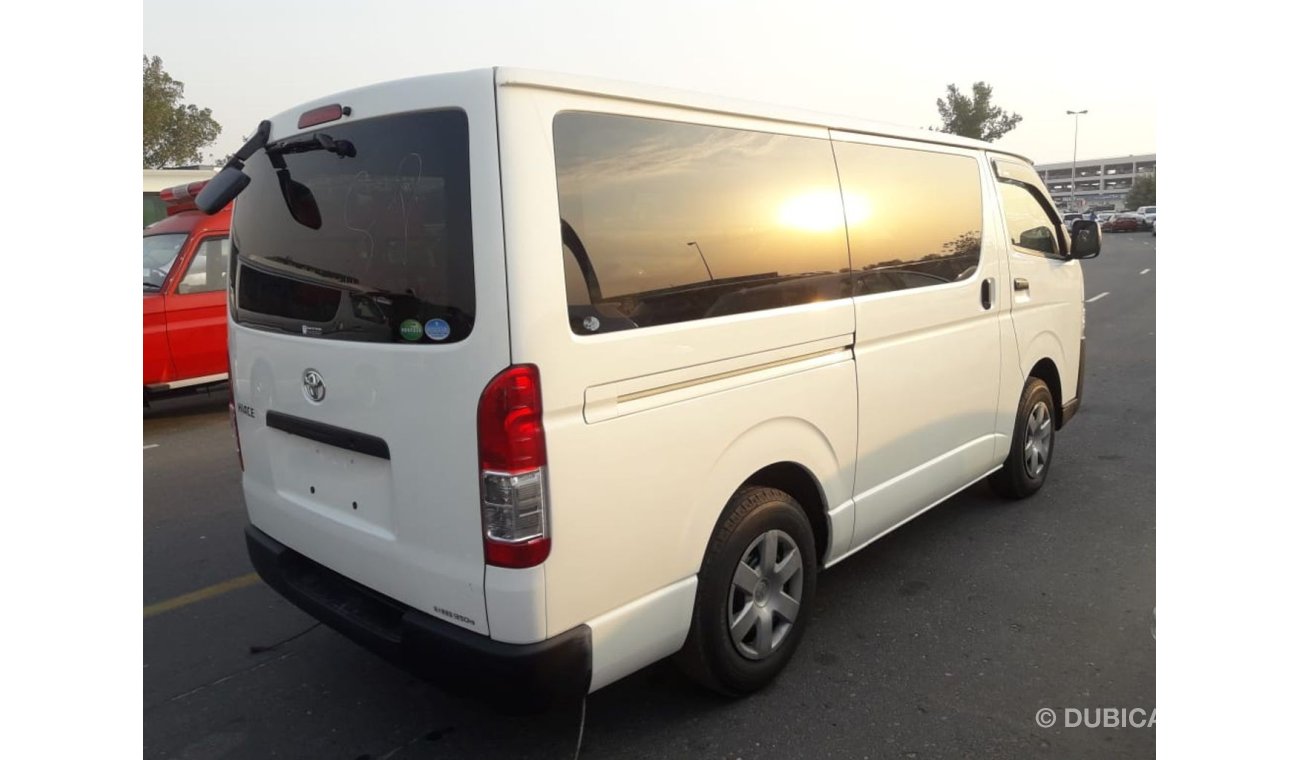 تويوتا هاياس Hiace Van  (Stock no PM 192 )