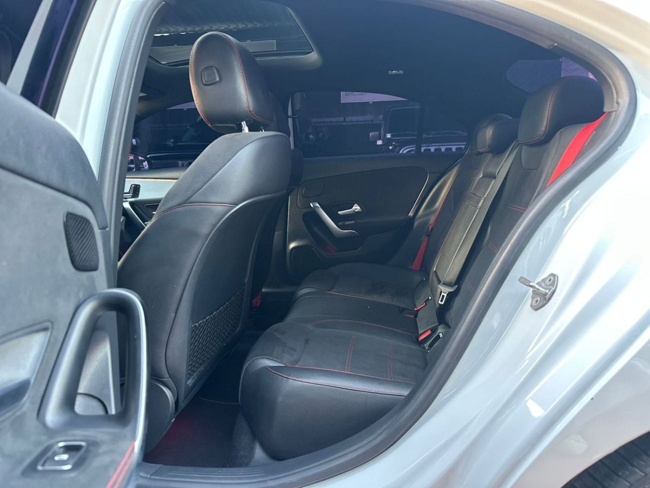 Mercedes Benz A35 AMG Std 2.0L