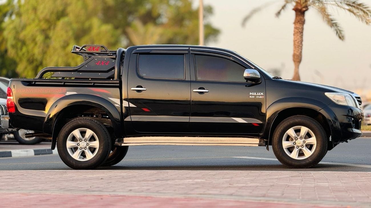 Toyota Hilux DOUBLE CABIN | LHD | 3.0L DIESEL ENGINE | 2015 | PREMIUM SPORTS BAR WITH BASKET