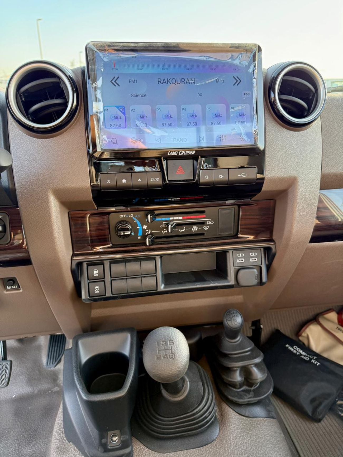 تويوتا لاند كروزر 70 LC79 LX Toyota Land Cruiser (70 Series) (GRJ79) 4.0L SC MT 2025