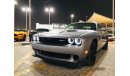 دودج تشالينجر V6 / SRT KIT / SUNROOF / BIG SCREEN / LOW MILES /