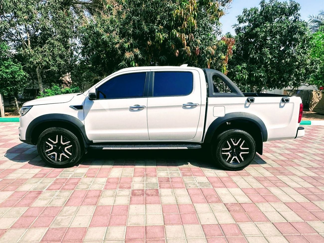 JAC T8 Full Option 2.0L 4WD