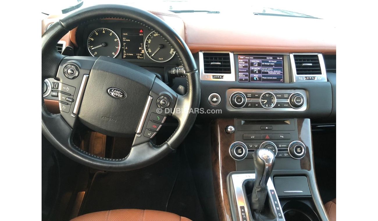 لاند روفر رينج روفر سبورت كت اوتو بيوجرفي موديل 2012 خليجيه فل اوبشن حاله ممتازه من الداخل والخارج فل اوبشن فتحه وجلد وكاميرات