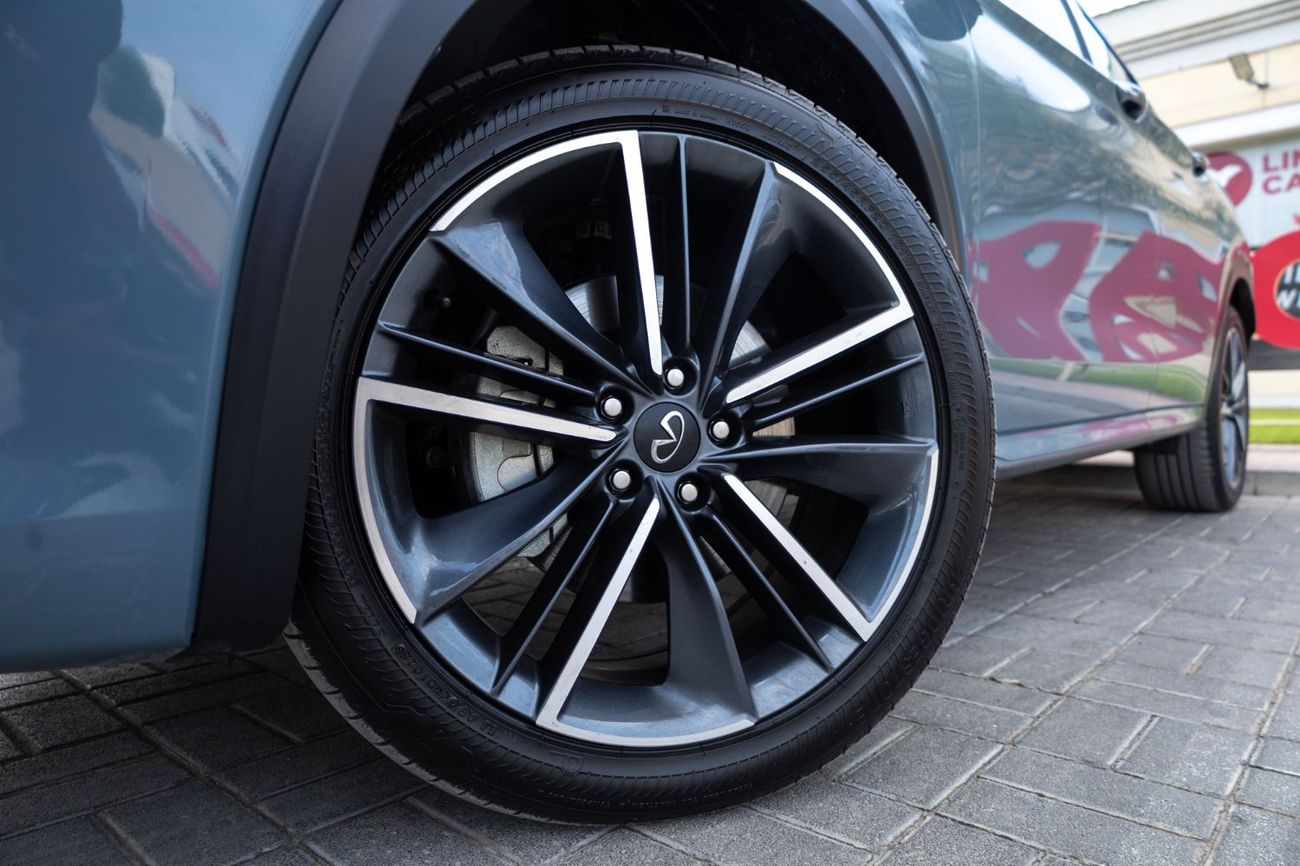 Infiniti QX55 2.0T Luxe (AWD)