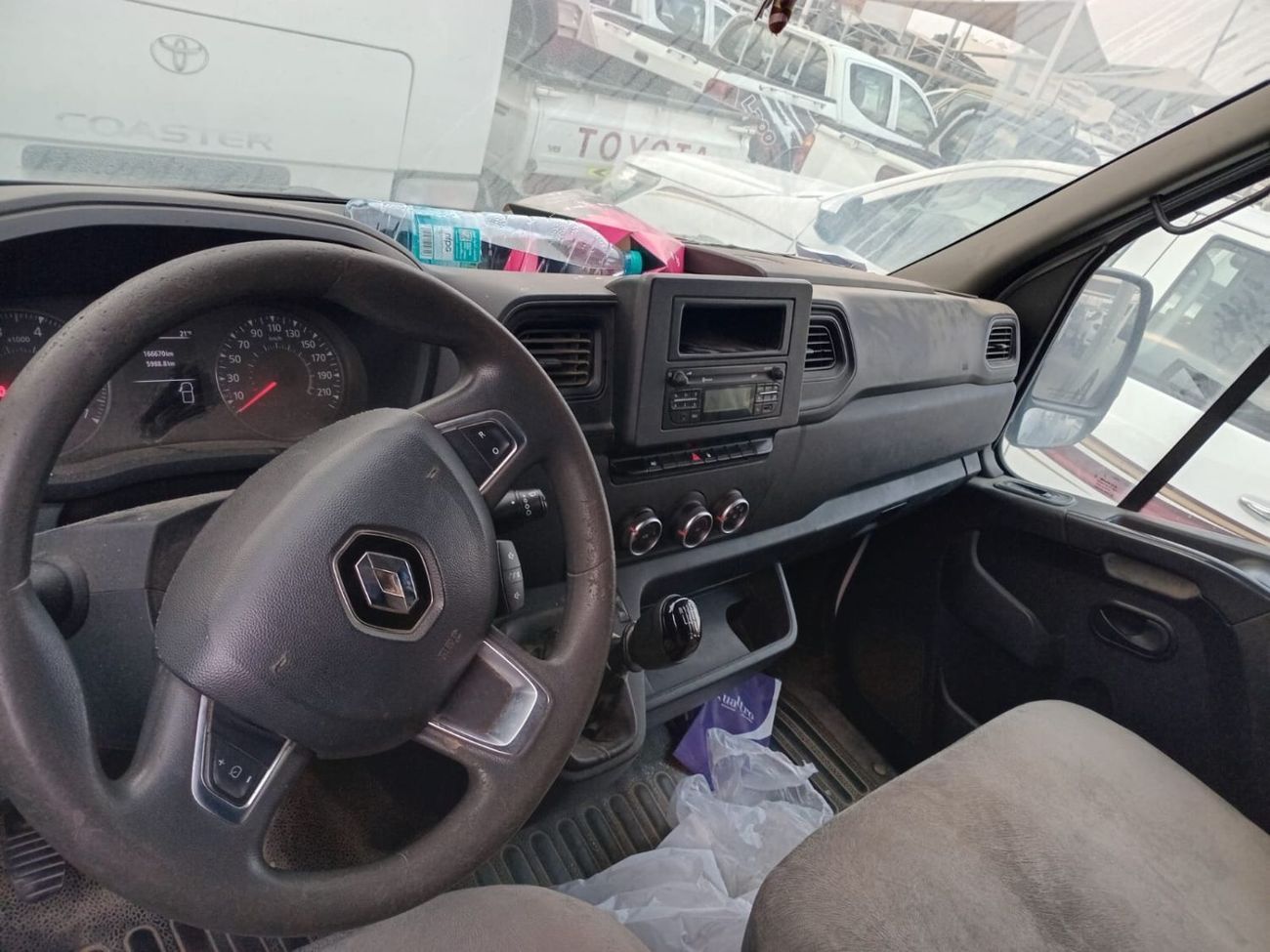 Renault Master 2.3L DIESEL DELIVERY VAN MANUAL TRANSMISSION