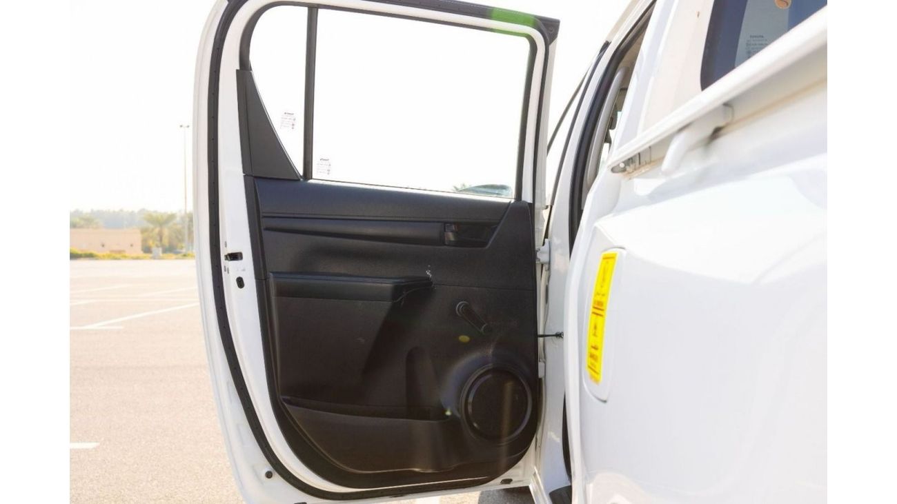 Toyota Hilux GL Double Cab 2.7L 4WD Petrol A/T / GCC Specs / Excellent Condition / Book Now