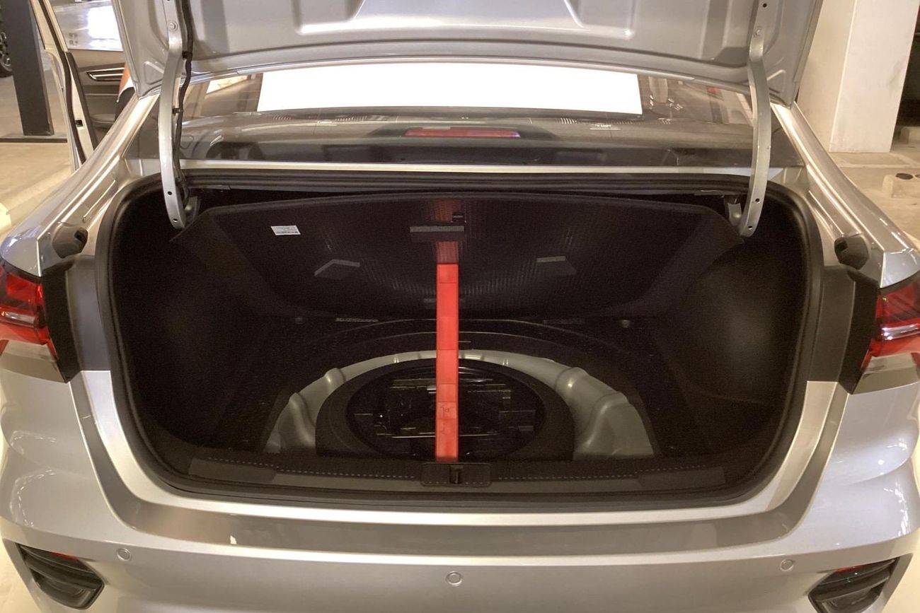 أم جي 5 Standard | Start 2026 with the ideal drive | شامل الضمان | 0 ﺪﻔﻋﺓ ﺃﻮﻟﻯ