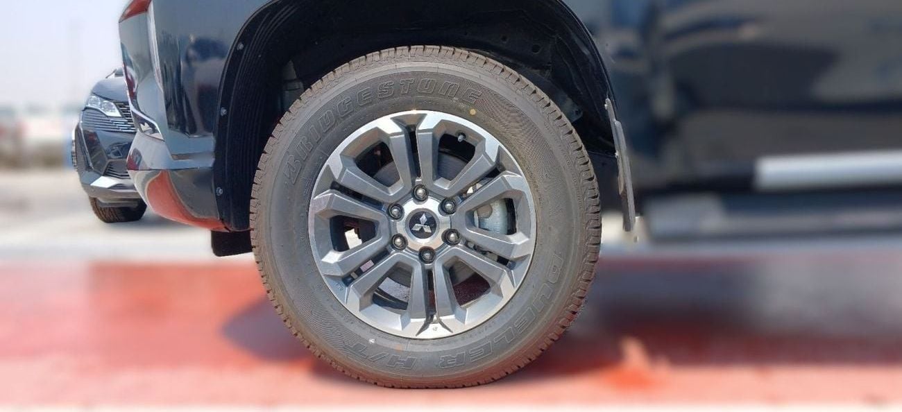 ميتسوبيشي L200 Mitsubishi L200 2.4L Diesel AT 4x4 DC 2023YM