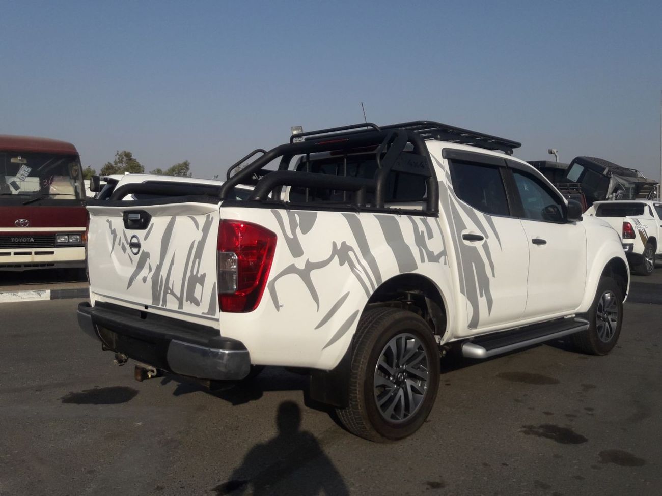Nissan Navara NISSAN NAVARA RIGHT HAND DRIVE (PM1020)