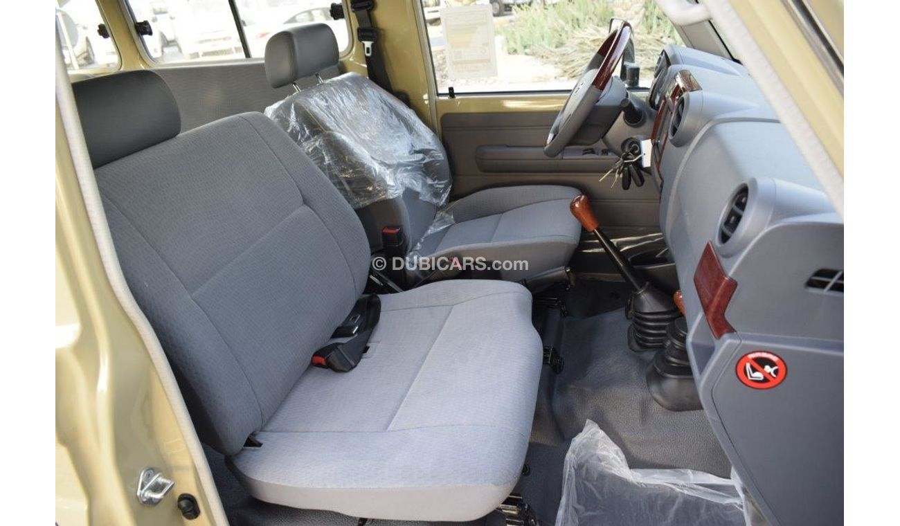 Toyota Land Cruiser 78 HARDTOP LONG WHEEL BASE SPECIAL V8 4.5L DIESEL 9 SEAT MANUAL TRANSMISSION WAGON