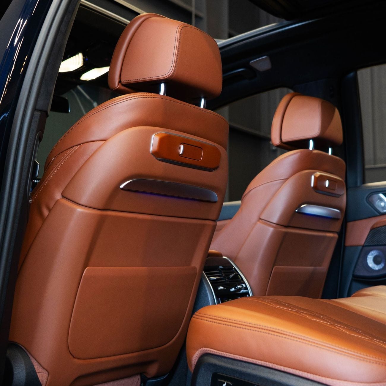 بي أم دبليو M6 7,186 PM • 0% Downpayment • BMW X7 M60i M Sport • Agency Warranty And Service Package