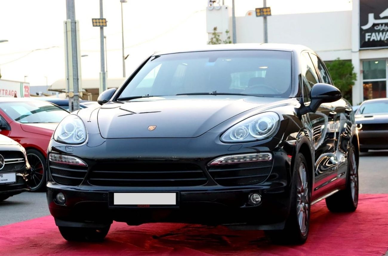 Porsche Cayenne Porsche Cayenne S / 2014 / Only 91,000KM / GCC / Free Accident
