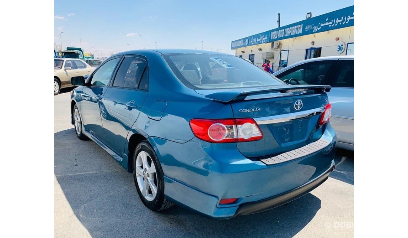 Toyota Corolla 2013 BLUE S-CLASS