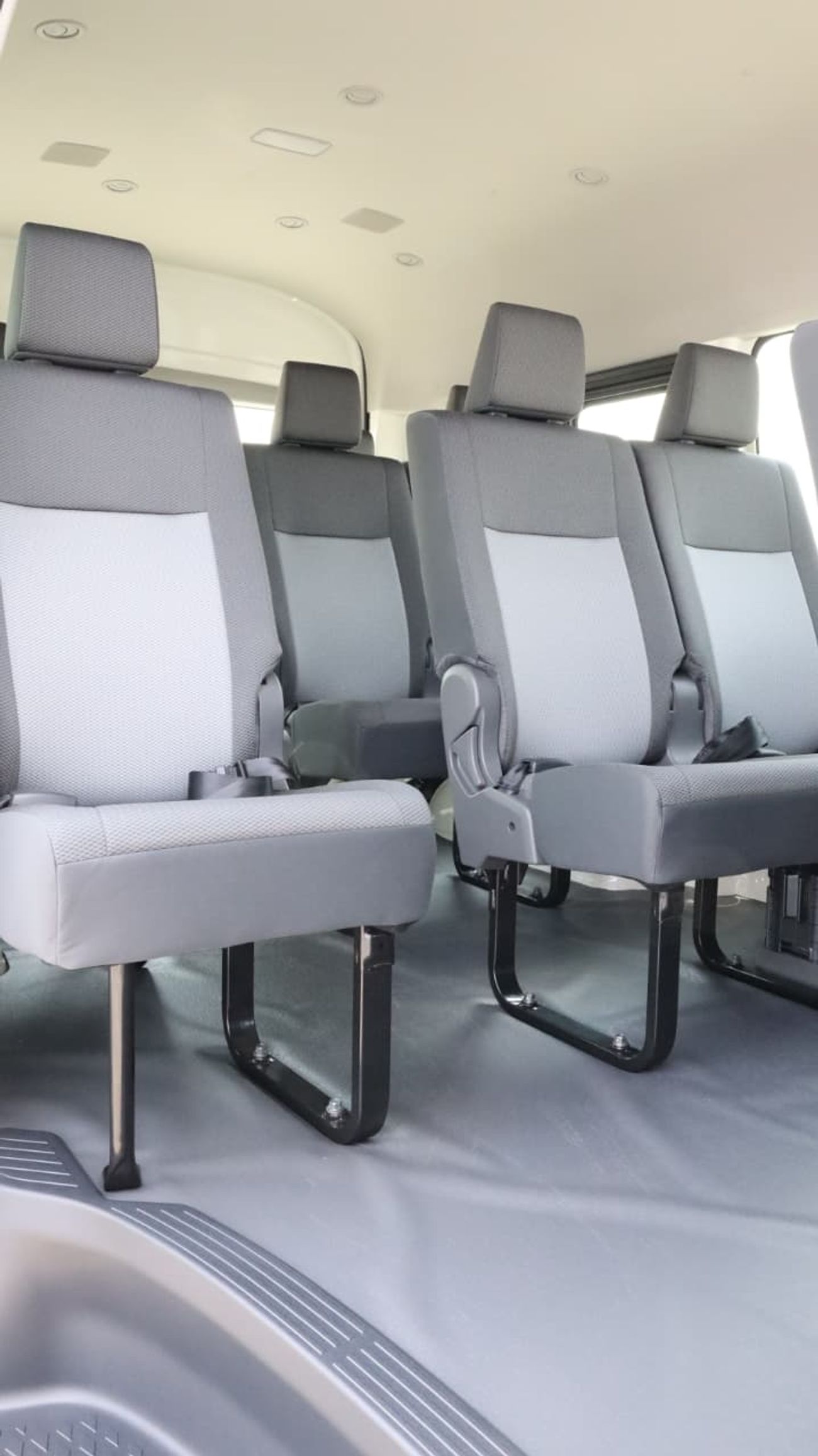 Toyota Hiace AUTOMATIC