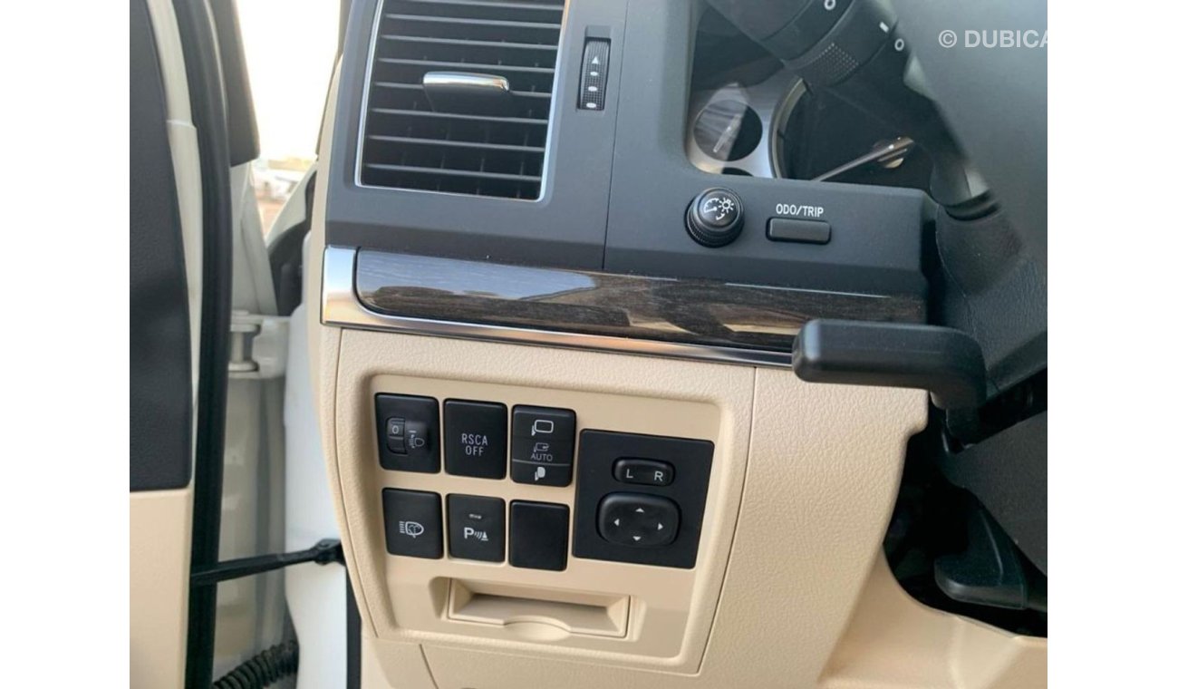 Toyota Land Cruiser TOYOYA LAND CRUSER 4.6L GXR V8 G/T