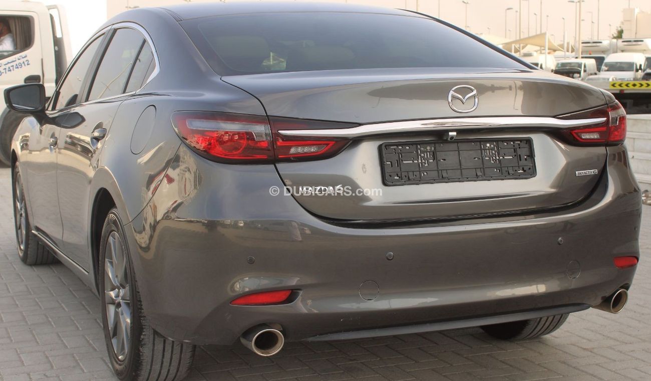 مازدا 6 مازدا 6 2020 خليجي بحالة ممتازة بدون حوادث بدون صبغ ماعدا قطعة واحده