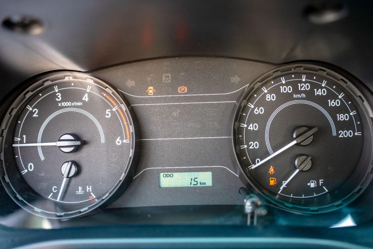 تويوتا هيلوكس Toyota Hilux 2025 2.4L Diesel 4WD Double Cab Manual