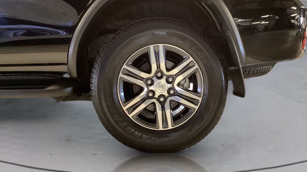 تويوتا فورتونر GXR | شامل الضمان | 0 ﺪﻔﻋﺓ ﺃﻮﻟﻯ