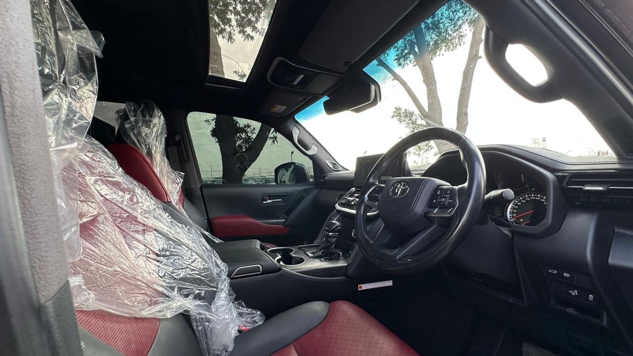 Toyota Land Cruiser Sahara ZX diesel Right-Hand drive Auto