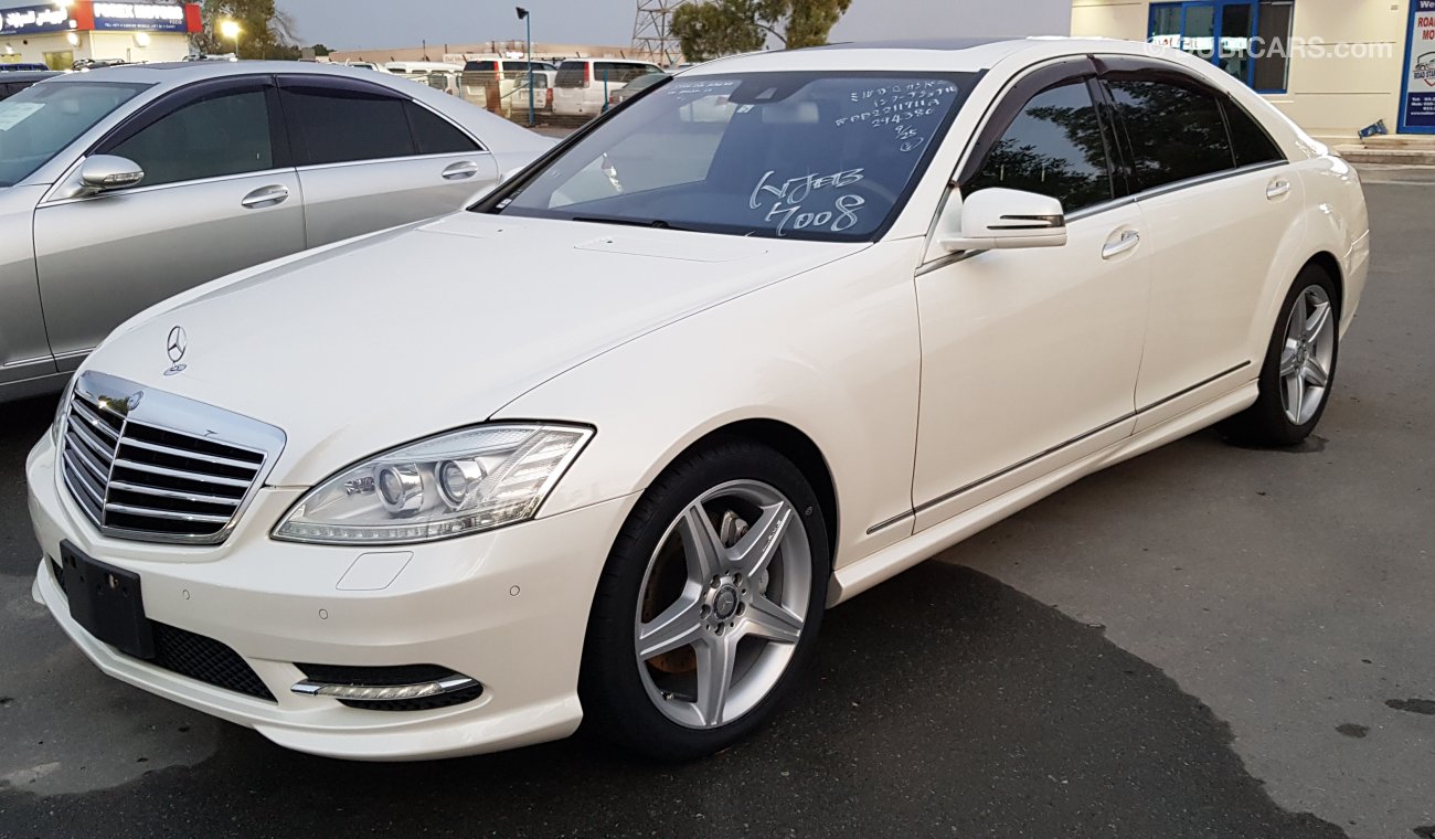 مرسيدس بنز S 550 2010