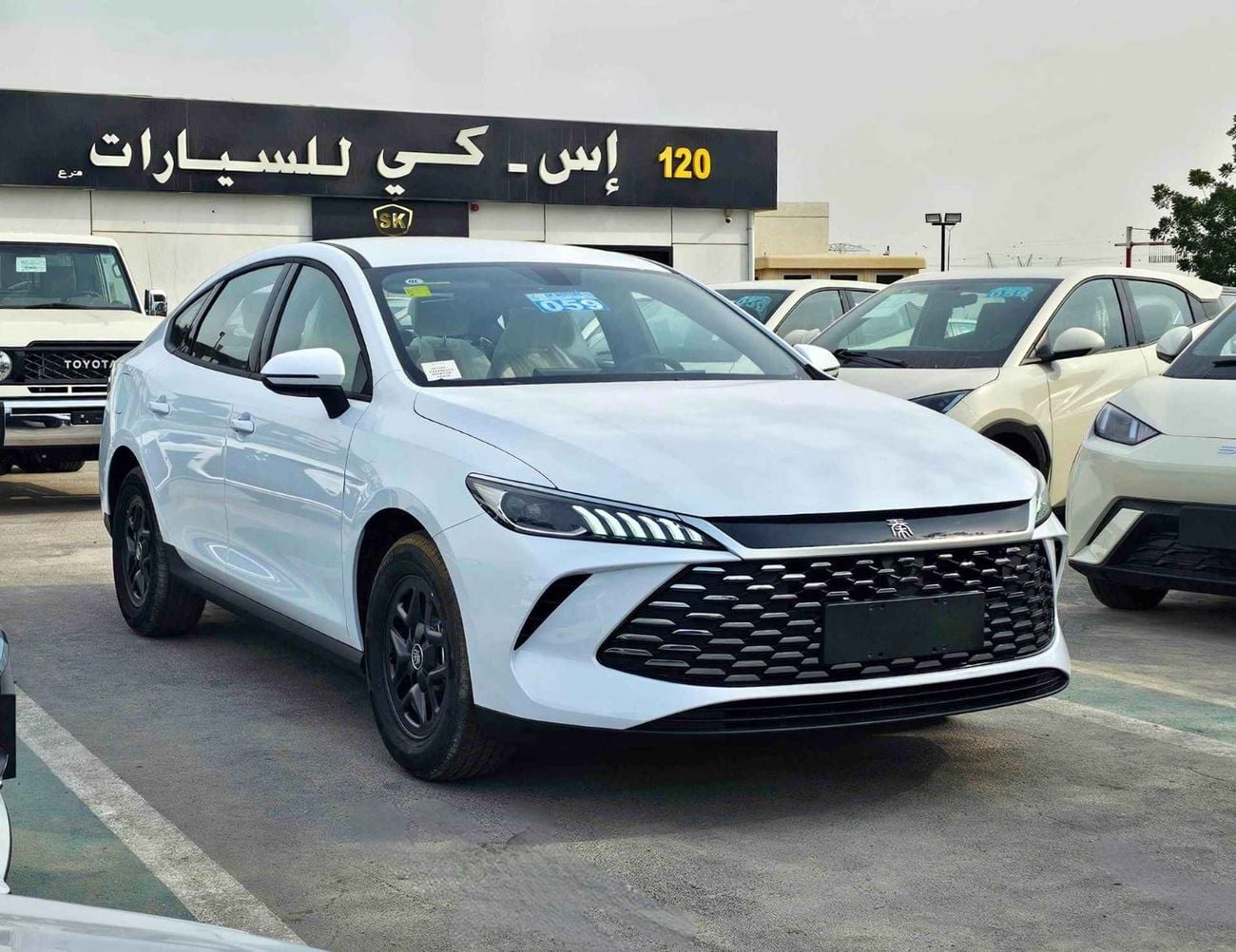 BYD QIN PLUS DMI 55 KM PLUG IN HYBRID / 1.5L V4 PETROL / DVD +CAMERA / PUSH START / LEATHER SEATS (CODE# QINPDMI)