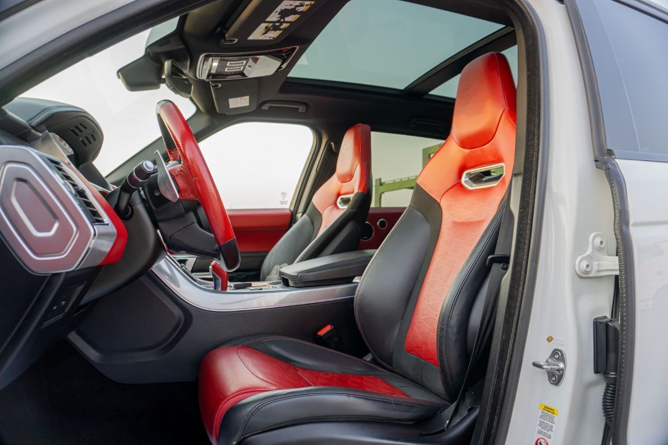 Land Rover Range Rover Sport SVR 5.0L (575 HP) 4WD