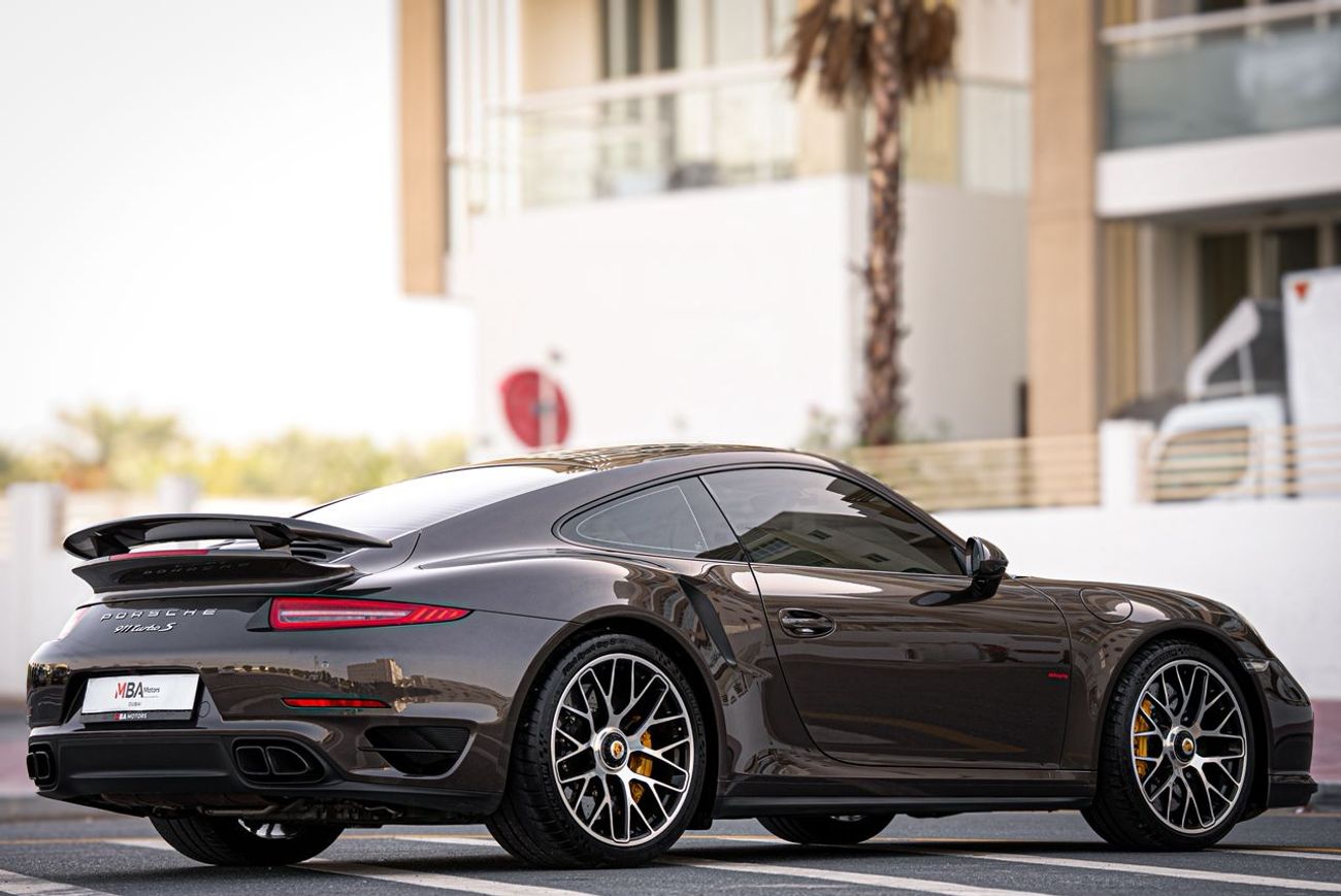 بورش 911 Turbo S 3.8L (560 HP) Coupe