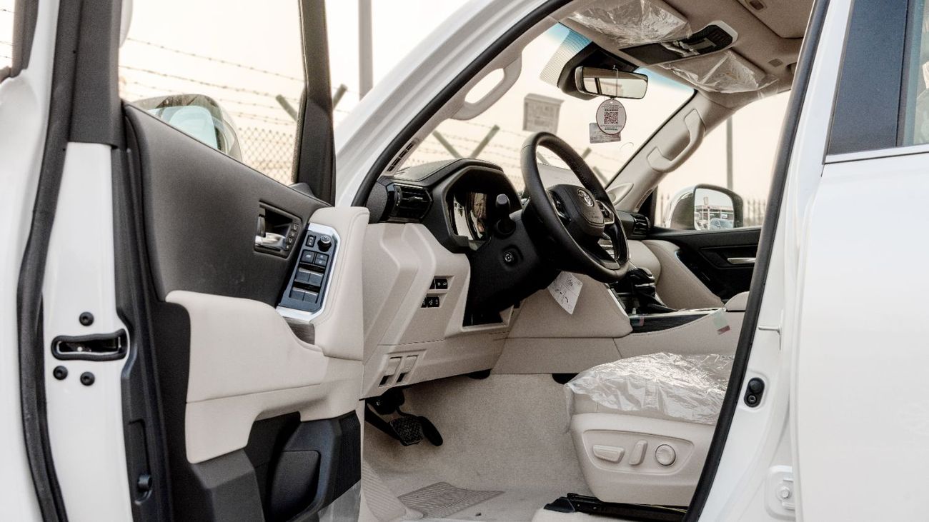تويوتا لاند كروزر 2025 Toyota Land Cruiser VXR 3.5L AT Petrol (Without body kits) White