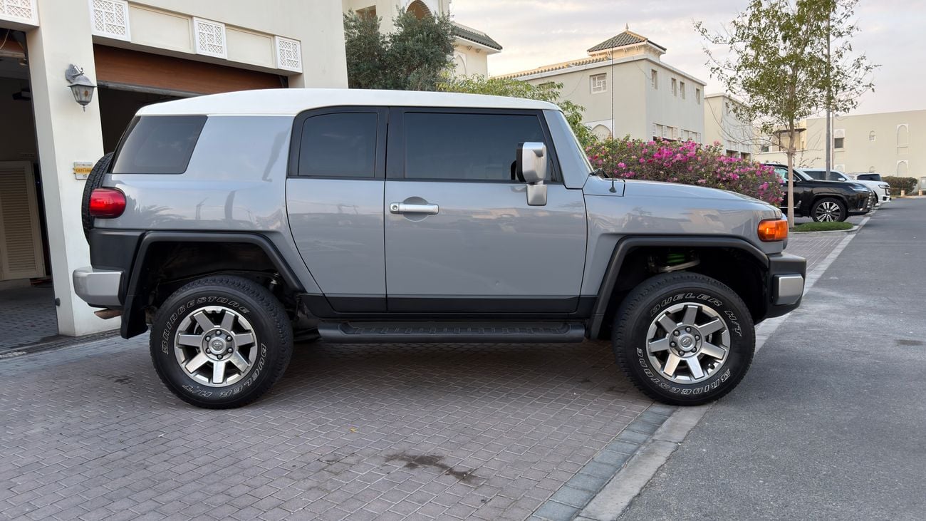 تويوتا إف جي كروزر