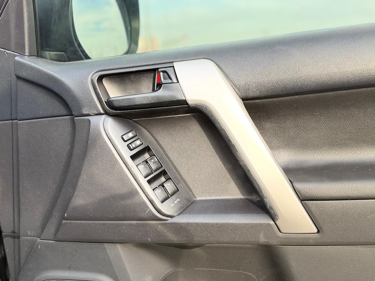 تويوتا برادو Toyota prado 2016model Modified 2022MODEL.8 diesel automatic colour Black Transmission Automatic Int