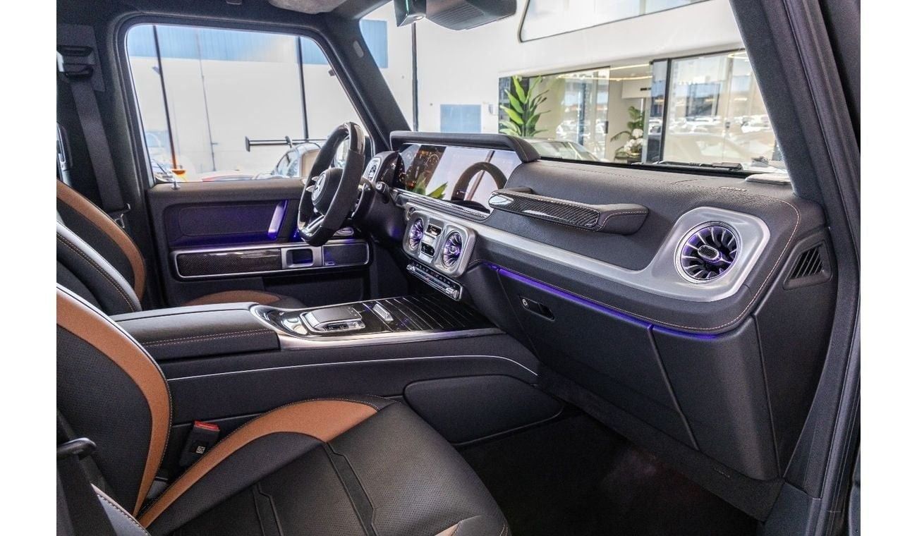 Mercedes-Benz G 63 AMG Mercedes-Benz G 63 AMG - Carbon Fiber - 2025 FaceLift