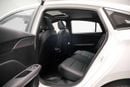 أم جي 5 LUX 1.5L - WHITE INSIDE BLACK | EXPORT ONLY