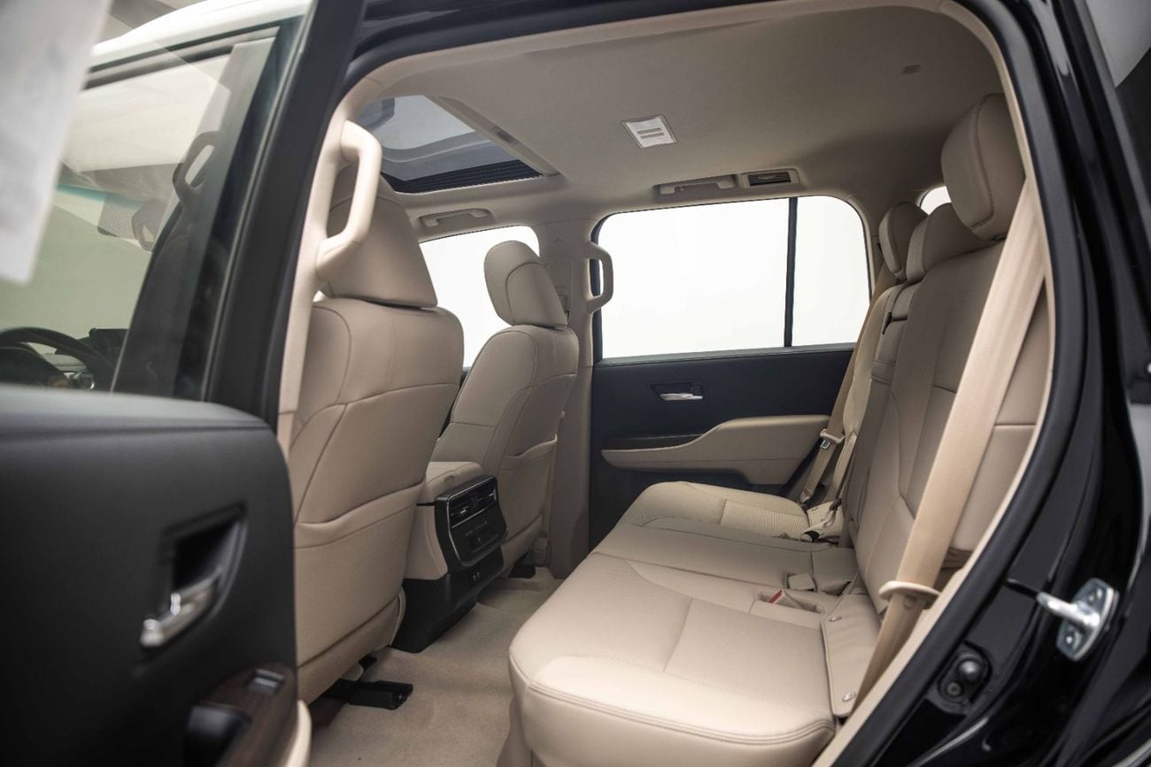 تويوتا لاند كروزر GXR 4.0L - Attitude Black Inside Beige | Export Only