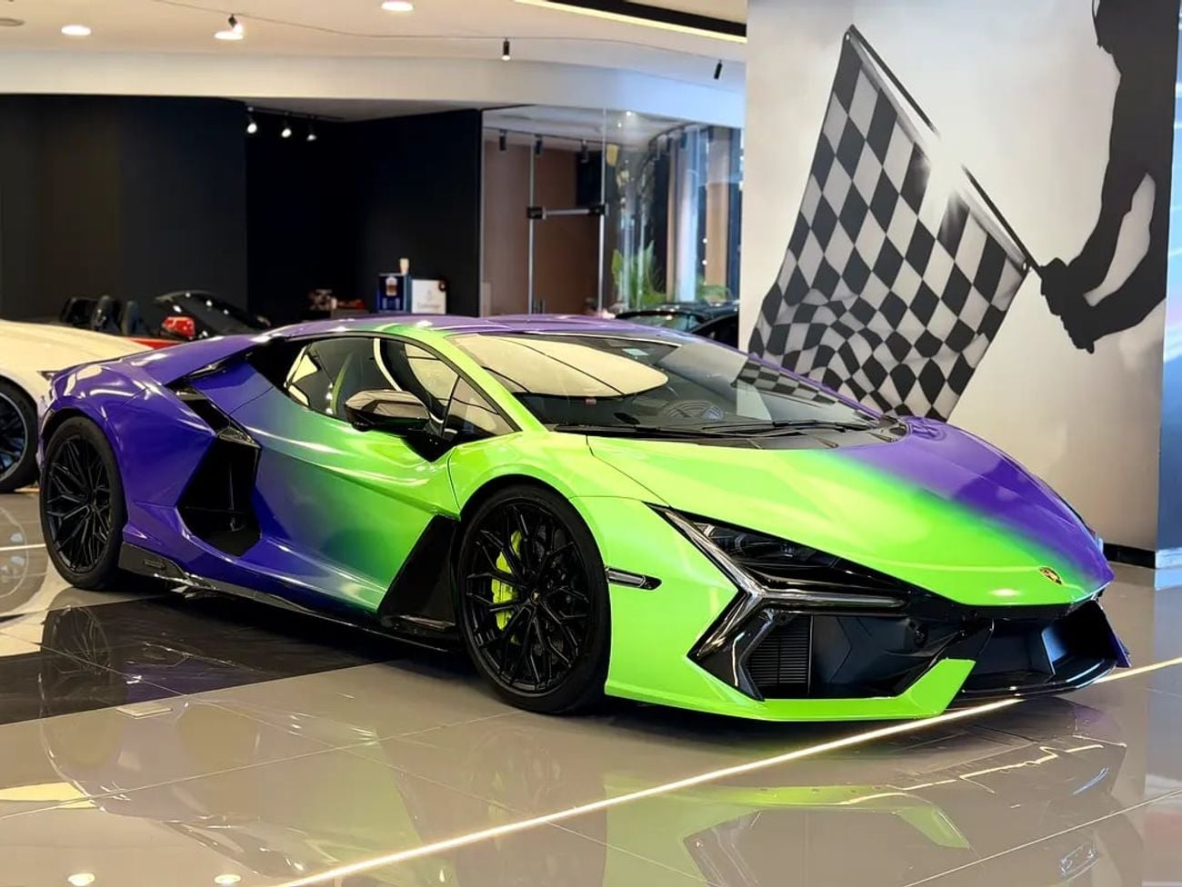 لامبورغيني ريفويلتو Japanese Specs | 6.5L V12 Hybrid