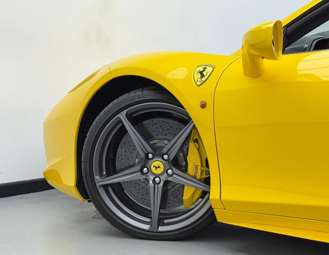 Ferrari 458 Spider 2012 Ferrari 458 Spider ,Al Tayer Service History ,Excellent Condition ,GCC Specs