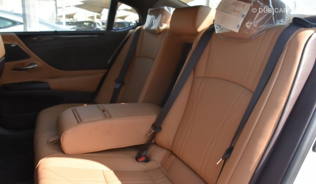 لكزس ES 350 LEXUS ES 350 PLATINUM ( EXECUTIVE PACKAGE ) FULL OPTION