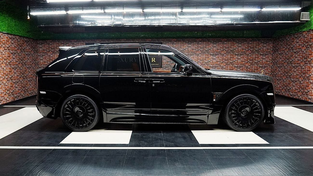 Rolls-Royce Onyx Cullinan | LIMITED OFFER | GOLD SPIRIT OF ECSTASY | NEW | 2024 | 563 HP | 3-YR WARRANTY AND SERVICE