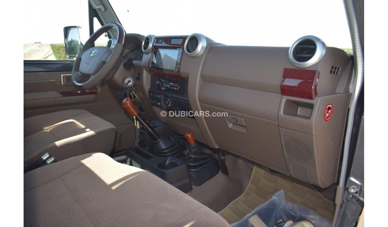 Toyota Land Cruiser Pick Up V6 4.0L Petrol 4X4 Manual Transmission - Euro 4
