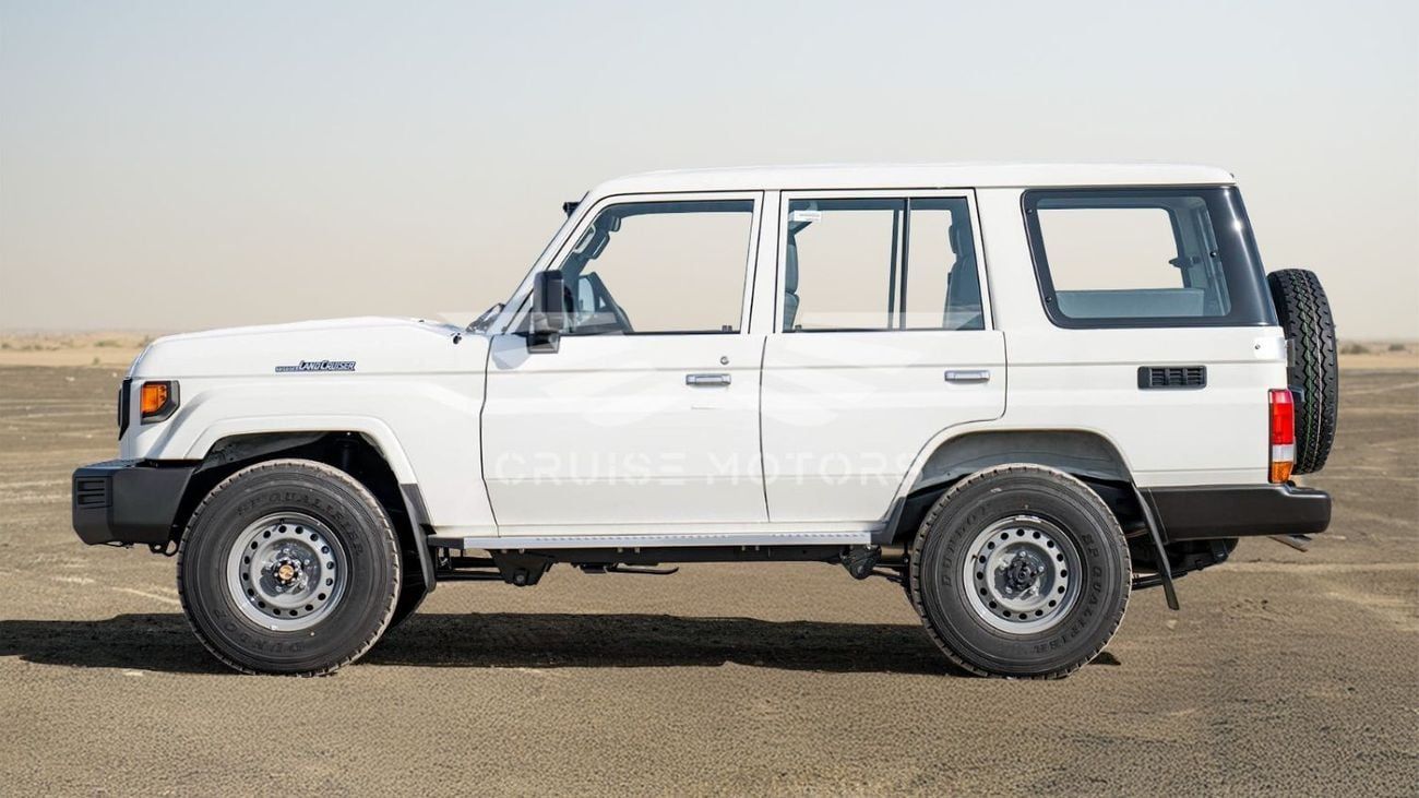 Toyota Land Cruiser 70 LC 76 - Manual - 4.2L - Diesel - Hard Top - Four Wheel Drive - 9 seats - 5 Door