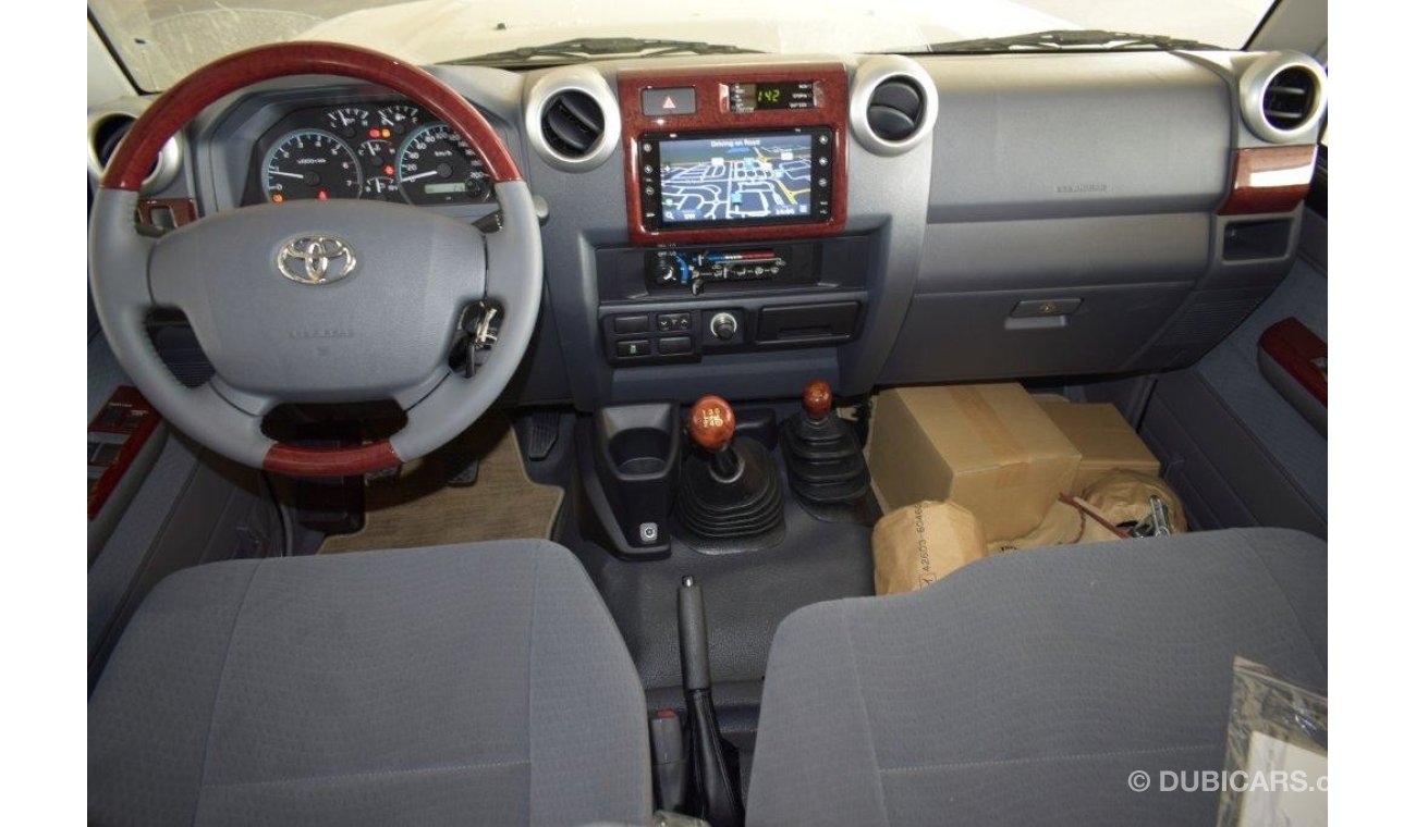 Toyota Land Cruiser Pick Up Petrol Full option