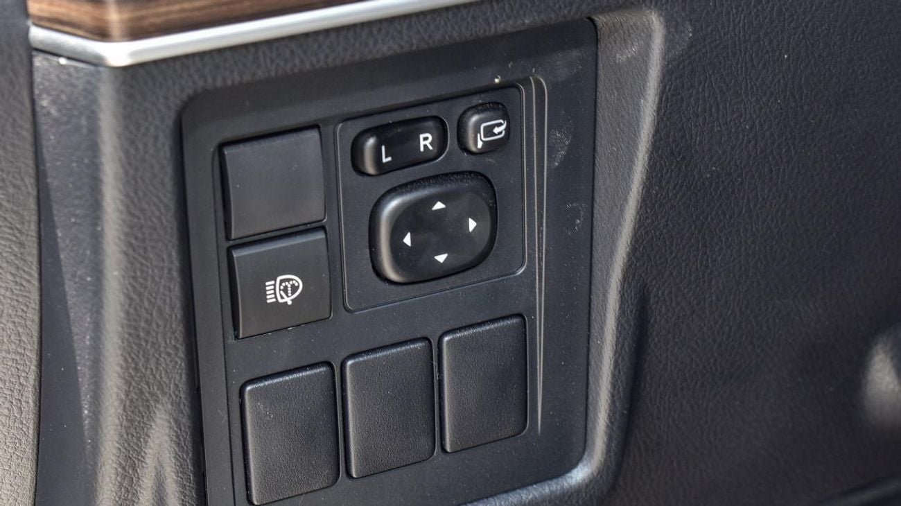 تويوتا برادو TOYOTA PRADO VX - MODEL 2023