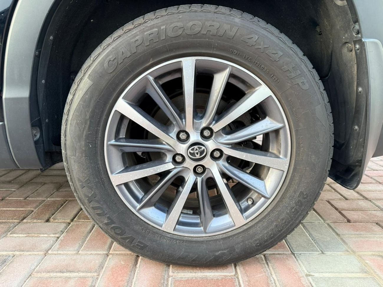 Toyota Highlander 2019 Toyota Highlander XLE 4x4 AWD Full Option