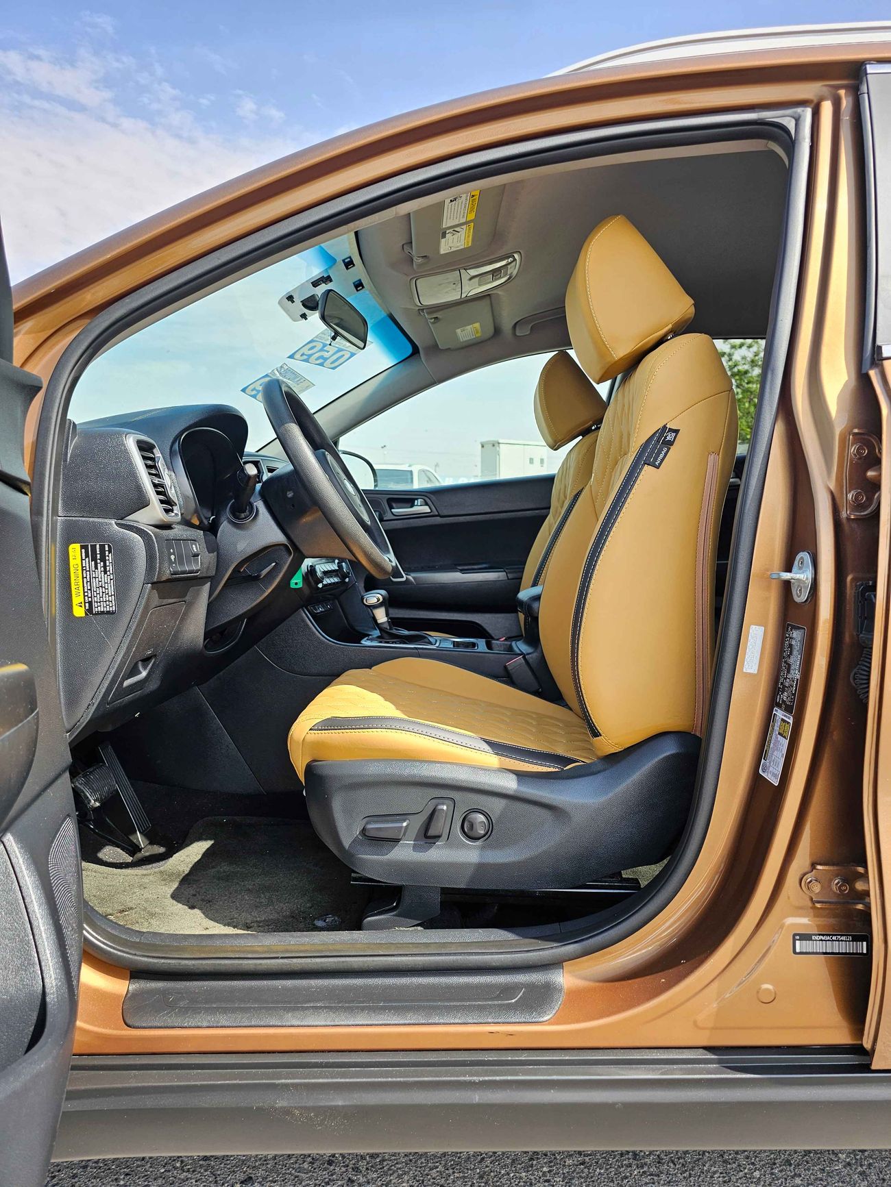 كيا سبورتيج LX // 634 AED Monthly // LEATHER // ORG AIRBAG (LOT # 48123)