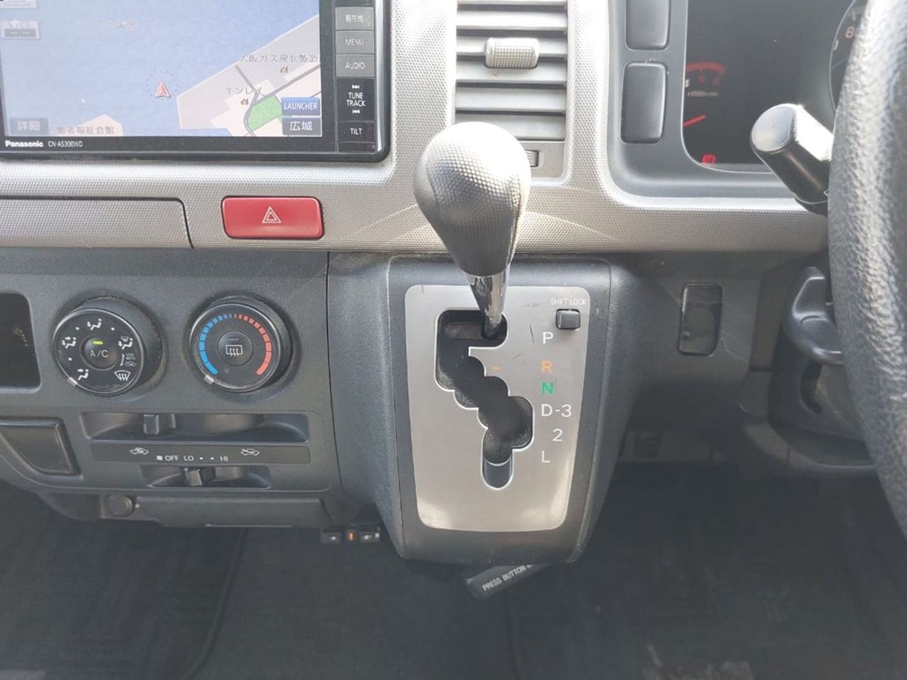 Toyota Hiace TOYOTA HIACE VAN RHD 2008 MODEL 3.0 L DIESEL AUTOMATIC(PM22759)